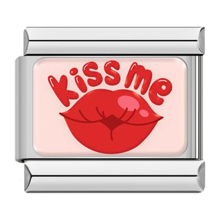 CHARM LABIOS KISS ME